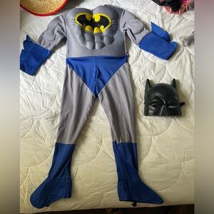 BATMAN HALLOWEEN COSTUME